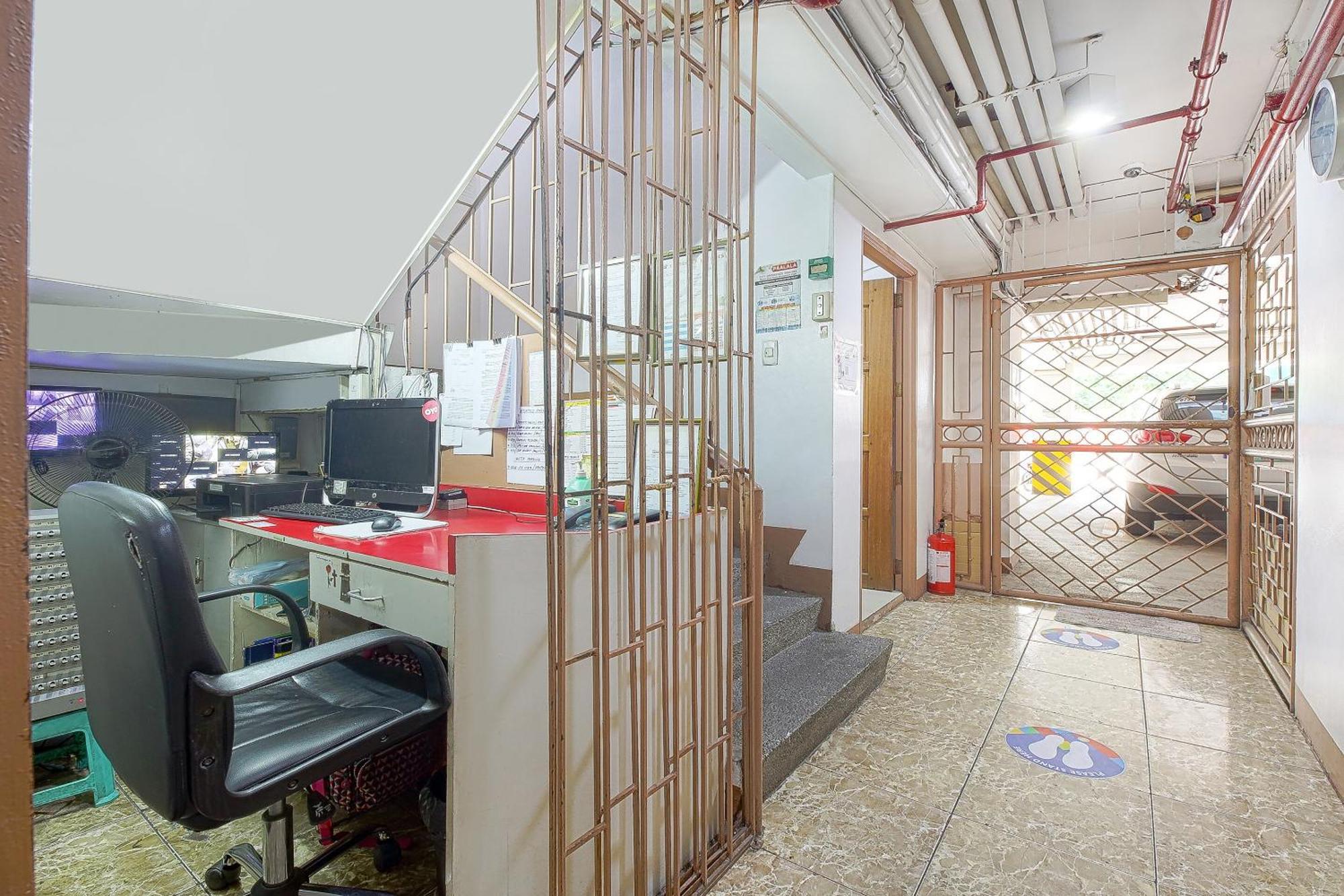 Oyo 859 City Stay Inns Pasong Tamo Makati City Esterno foto