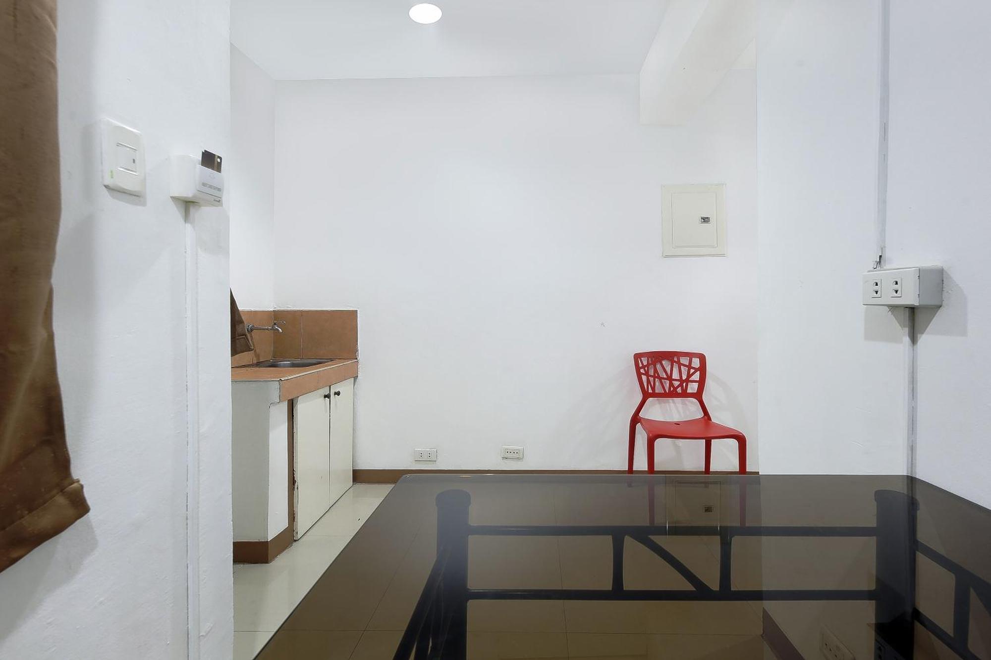 Oyo 859 City Stay Inns Pasong Tamo Makati City Esterno foto