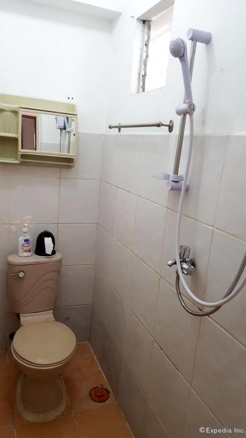 Oyo 859 City Stay Inns Pasong Tamo Makati City Esterno foto